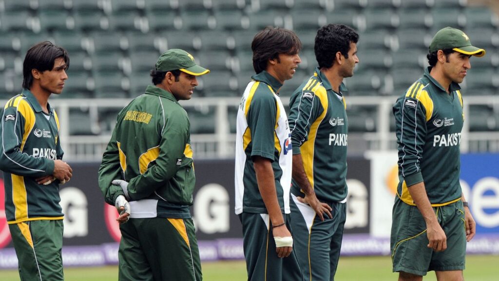 Mohammad Asif Warns Fans Against Fake Accounts Amid Spot-Fixing Legacy