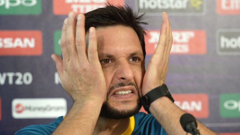 Shahid Afridi Wins Hilal-e-Imtiaz: Cricket Legend Honored Amid Unintentional Irony