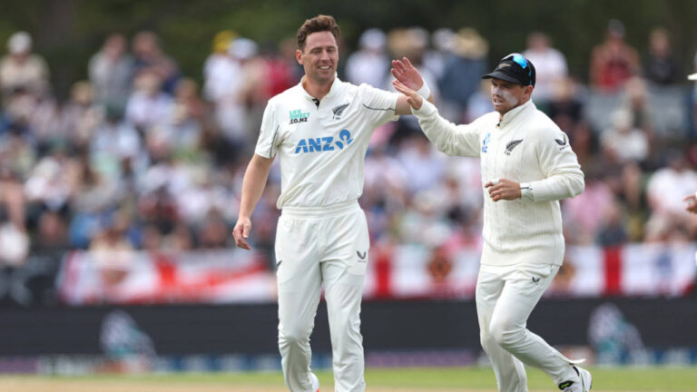 Ireland opt to bowl; Matt Henry ruled out of Test with injury – Ireland Opts to Bowl in Belfast Test Against New Zealand; Henry Out, Multiple Debuts Mark Historic Match