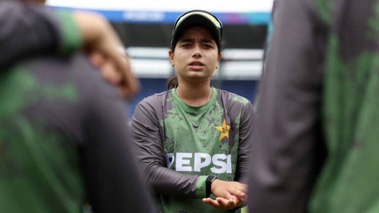 Fatima Sana to Lead Pakistan in T20 World Cup Squad