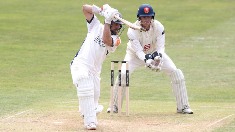Lehmann and Brown Lead Hampshire Resistance Against Essex in County Championship