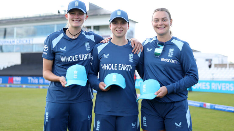 England Opt to Bowl as Three Debutants Feature Against New Zealand in 1st ODI