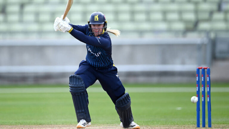 Warwickshire Women Clinch Thrilling Victory Over Lancashire in One-Day Cup