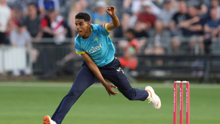 Gloucestershire Stuns Warwickshire in Low-Scoring T20 Thriller