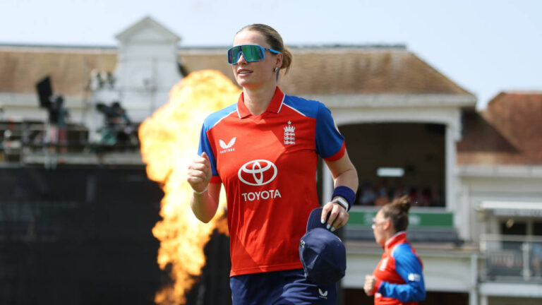 England bowl and hand debut to Corteen-Coleman; Harmanpreet rested – England Bowl First as Debutants Shine in Chelmsford T20I Opener