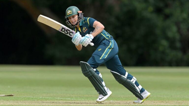 Netherlands opt to bowl under cloud, Gardner back, Hamilton in