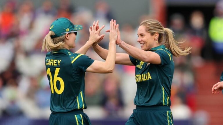 Saturday triple-header: Pakistan look for a W; Australia, England target three i